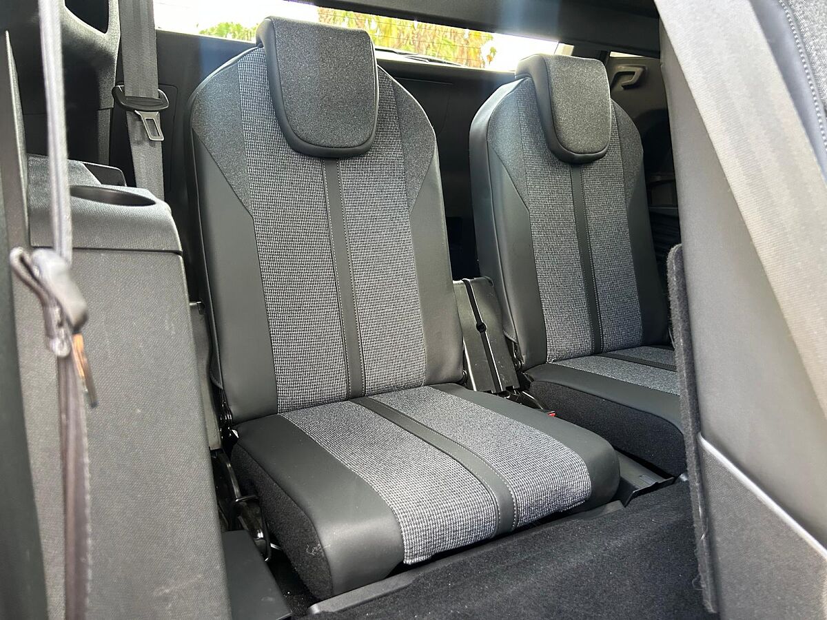PEUGEOT 5008 ALLURE 1.2 E-THP AUTO SPANISH LHD IN SPAIN 56K 7 SEATS SUPERB 2020